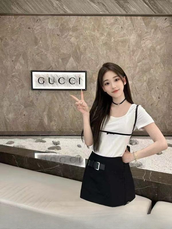 高颜值嫩妹