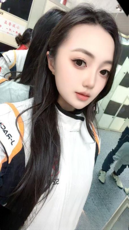 颜射口爆好身材嫩妹 图 3