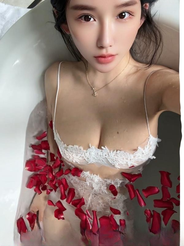 朝阳爆乳小妖精