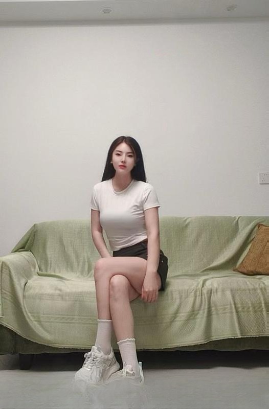 性感长腿御姐冰冰老师