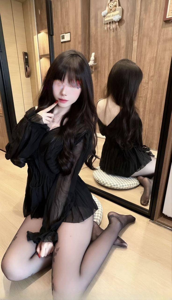 苗条可爱妹妹