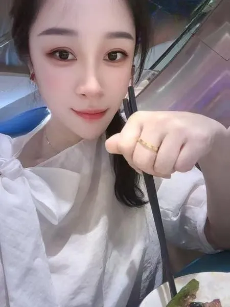 上城婷婷