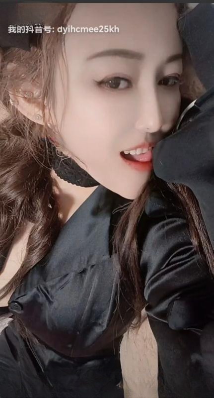 情趣少妇 图 4