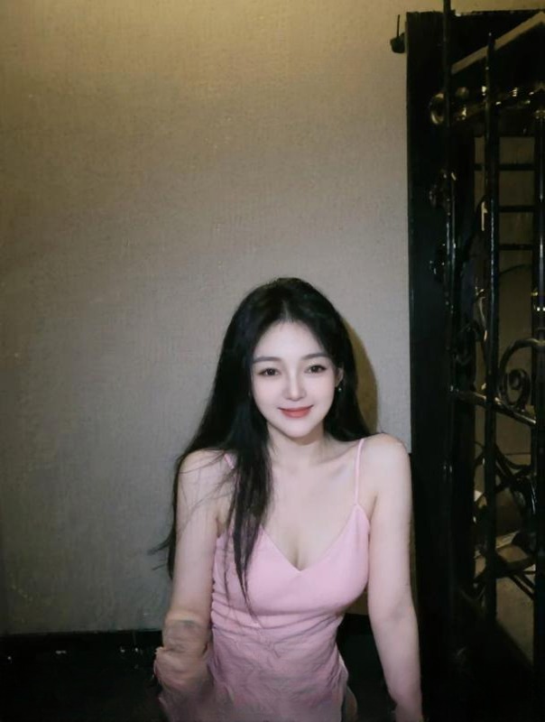 美臀后花园西西