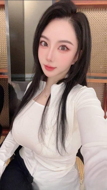 南山性感大奶秋秋 图 4