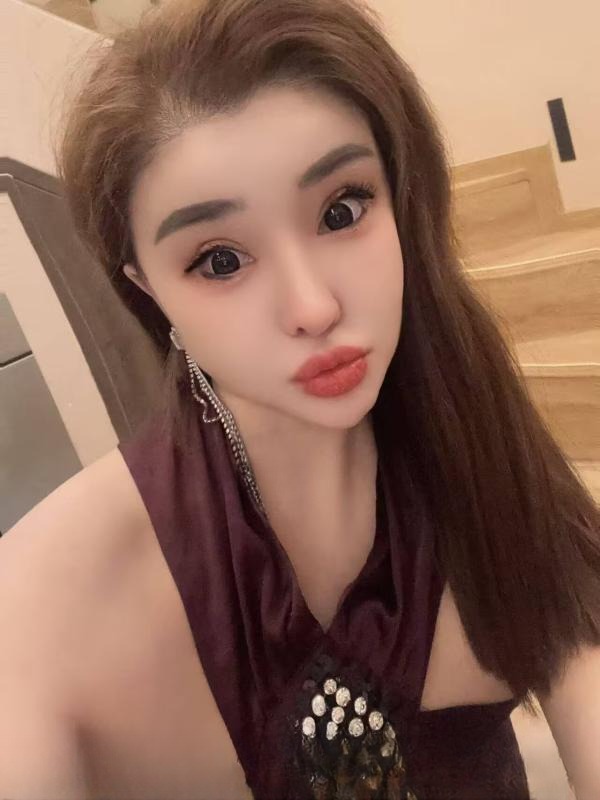 香坊玉足少妇