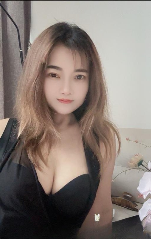 佛山性感美女少妇 图 2