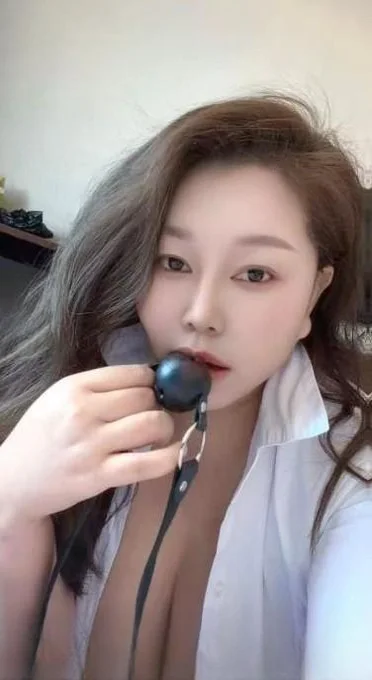 SM大奶风骚少妇