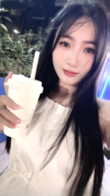 天河可爱小姐姐