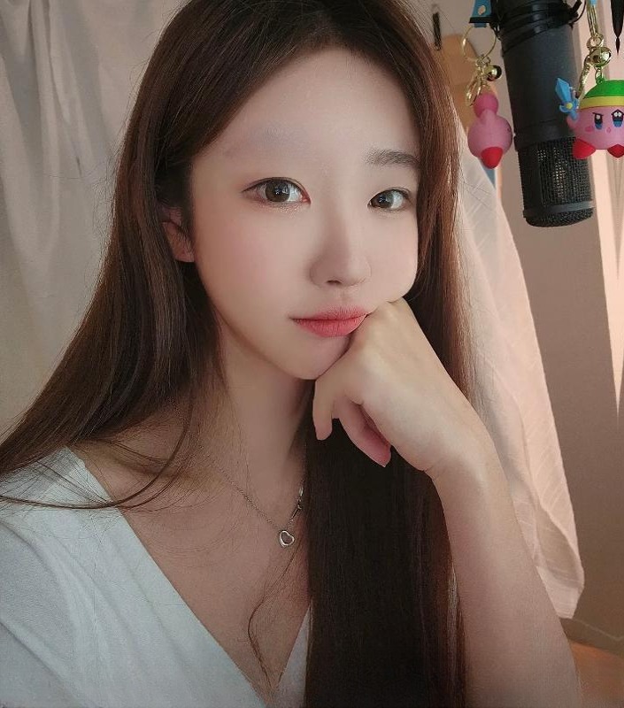 清纯大奶妹兼职 图 3