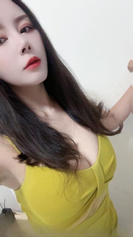 性感大奶御姐 图 2