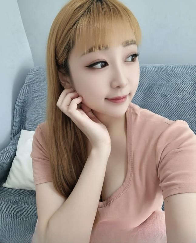 津南肥臀小雅