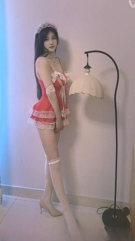 高潮红色女仆