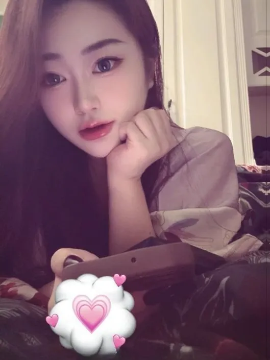 集美大奶珊珊