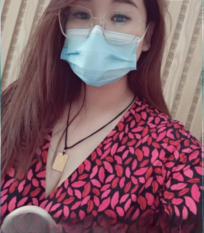 较胖的少妇