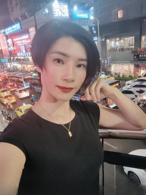 短发娜娜 图 2