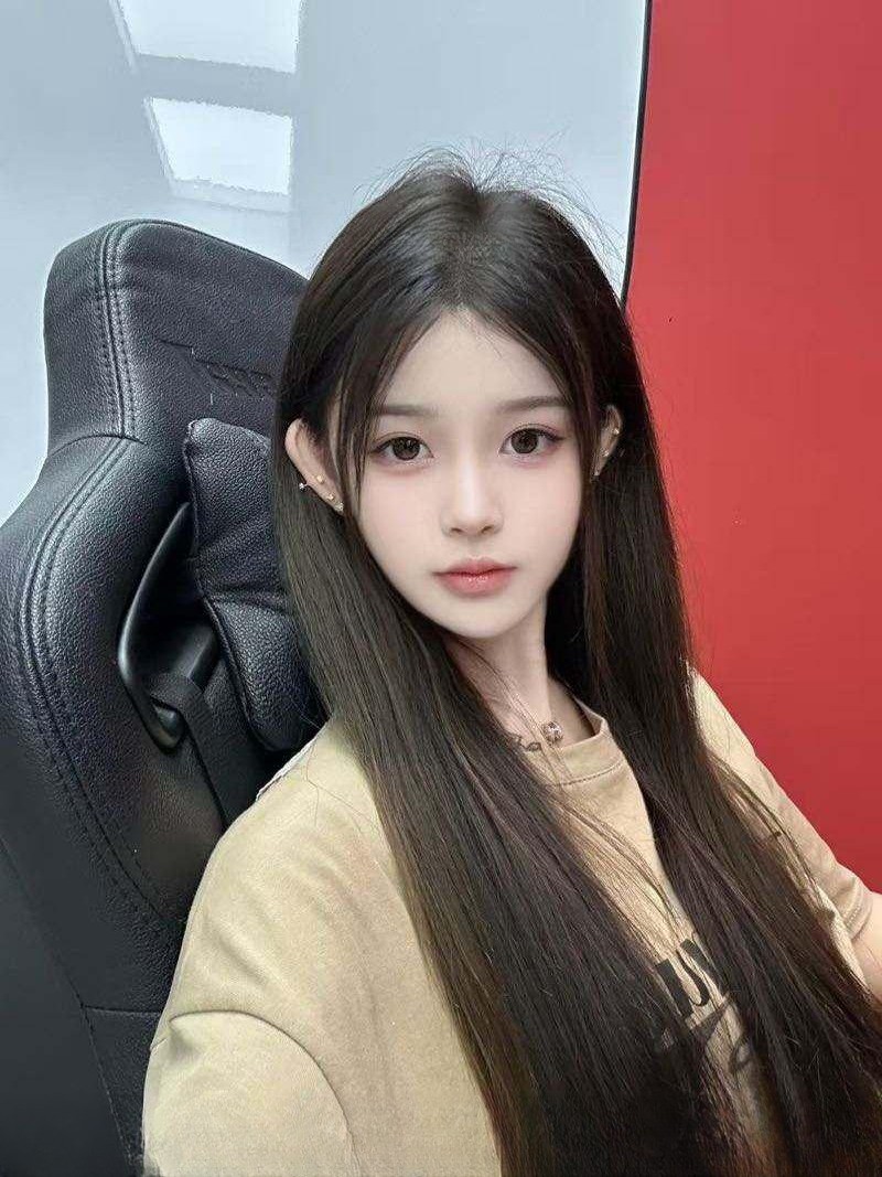 全套口爆眼镜妹 图 2
