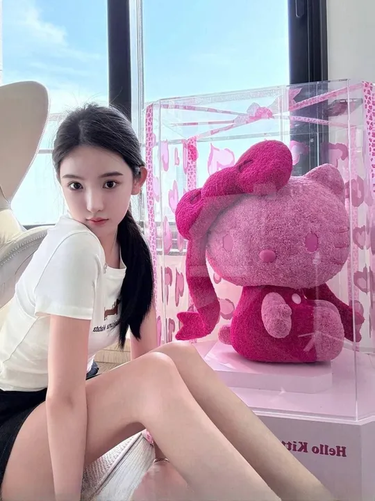 蜜桃臀水蛇腰