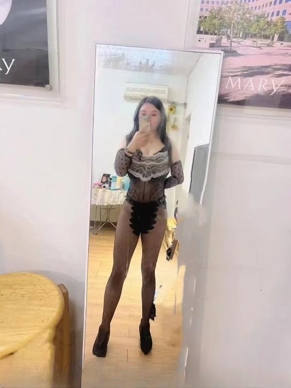 光谷美妇可三通