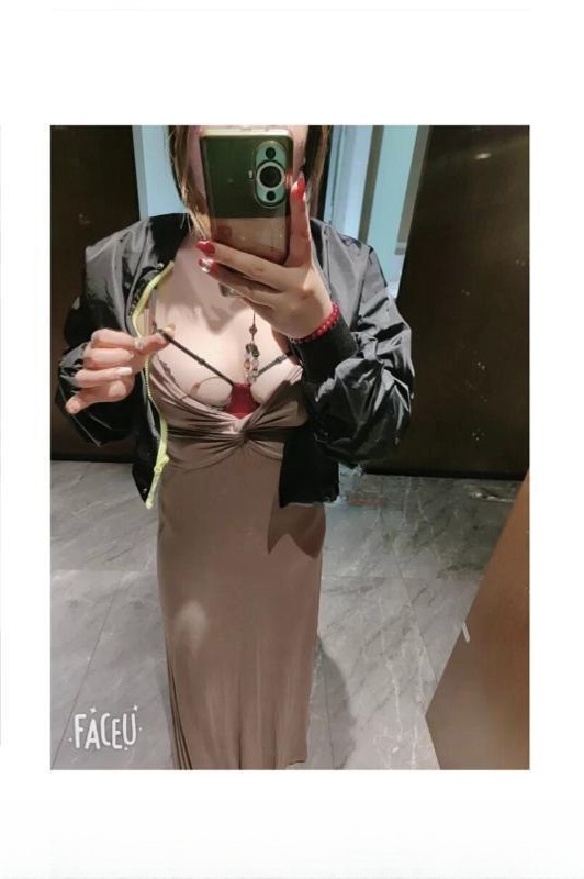 翘臀胸大美女