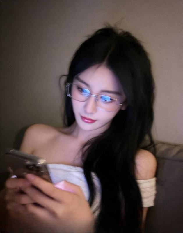 情绪价值拉满御姐cc 图 2