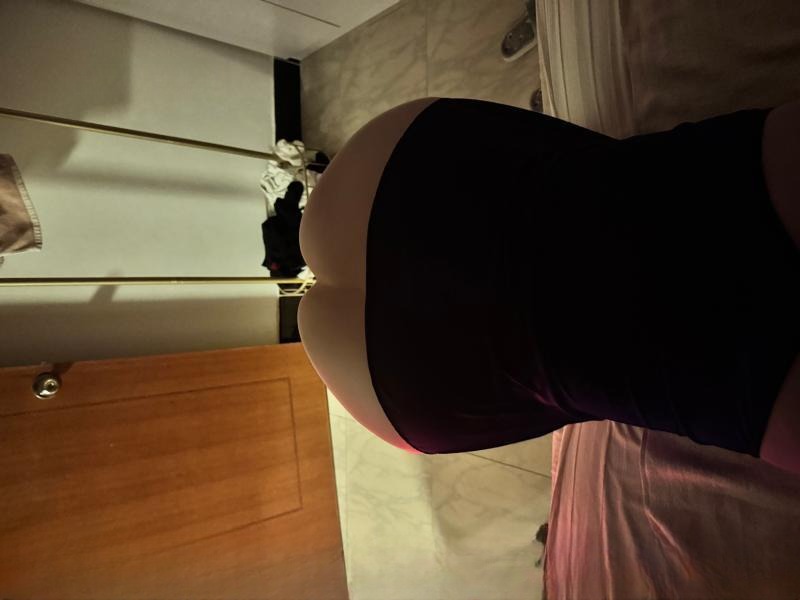 美臀风骚少妇 图 2