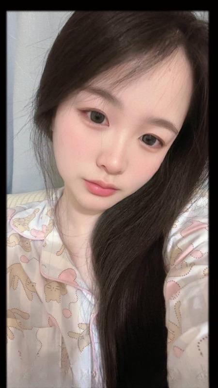 气质大胸嫩妹
