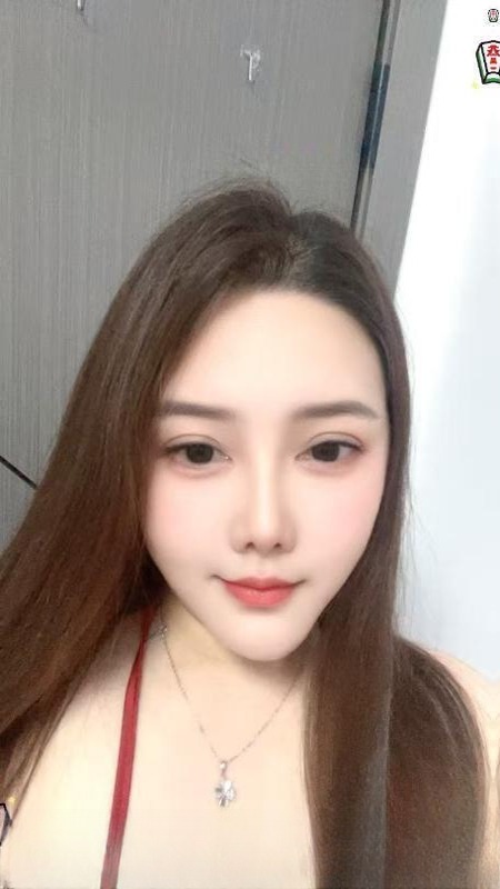 大胸服务小少妇