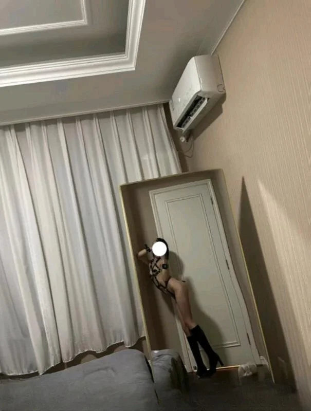 好身材御姐爆米花 图 3