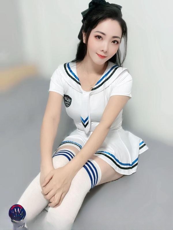 上梅林美腿琳达