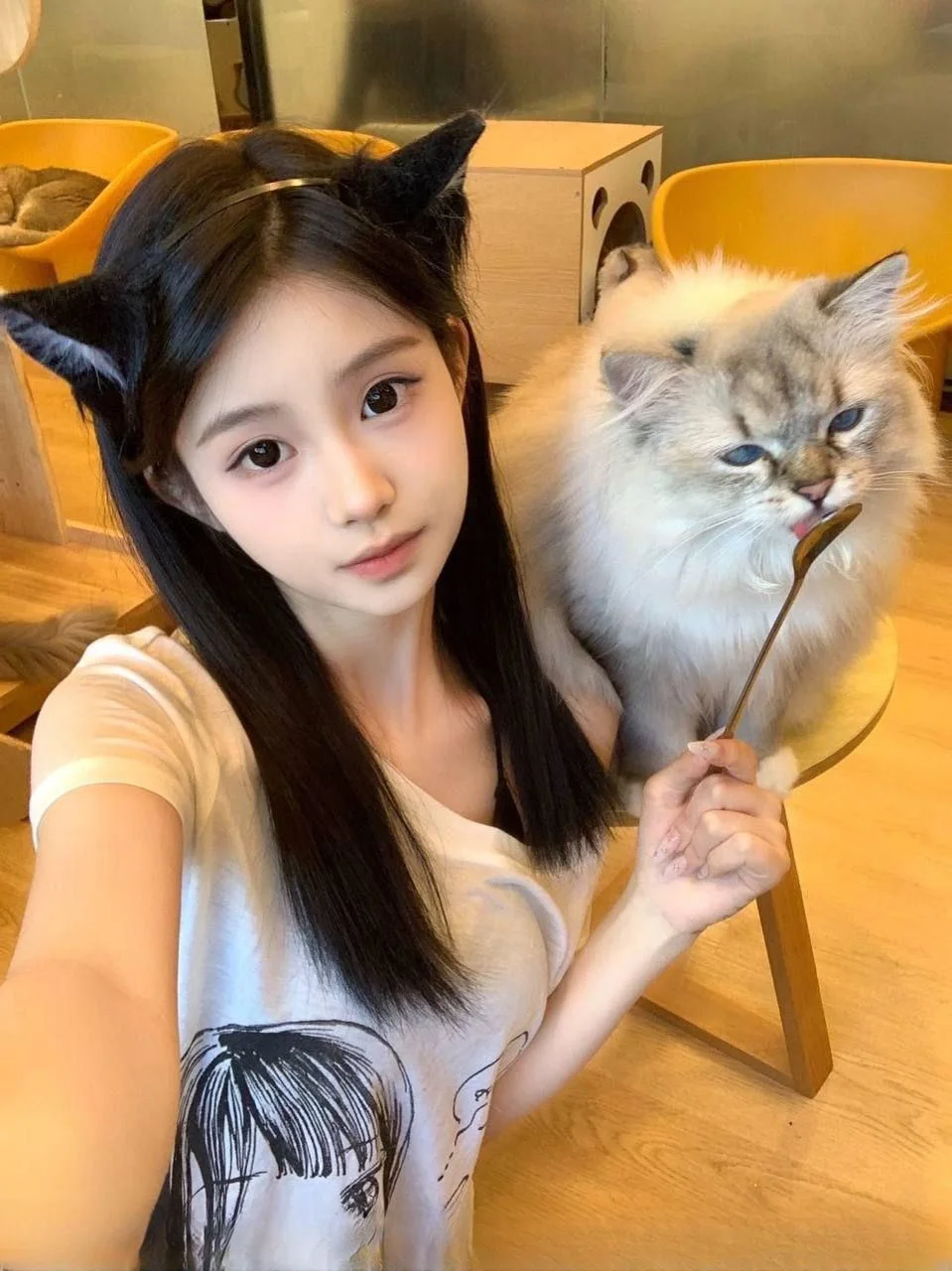 会舔小桃子 图 2