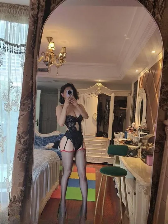 南门大长腿黄老师