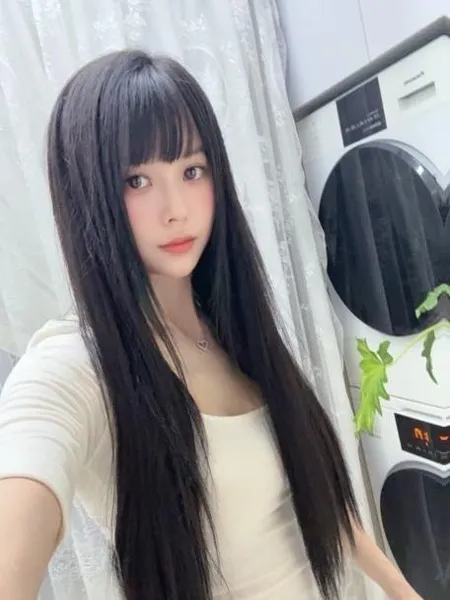 细腰小妖精