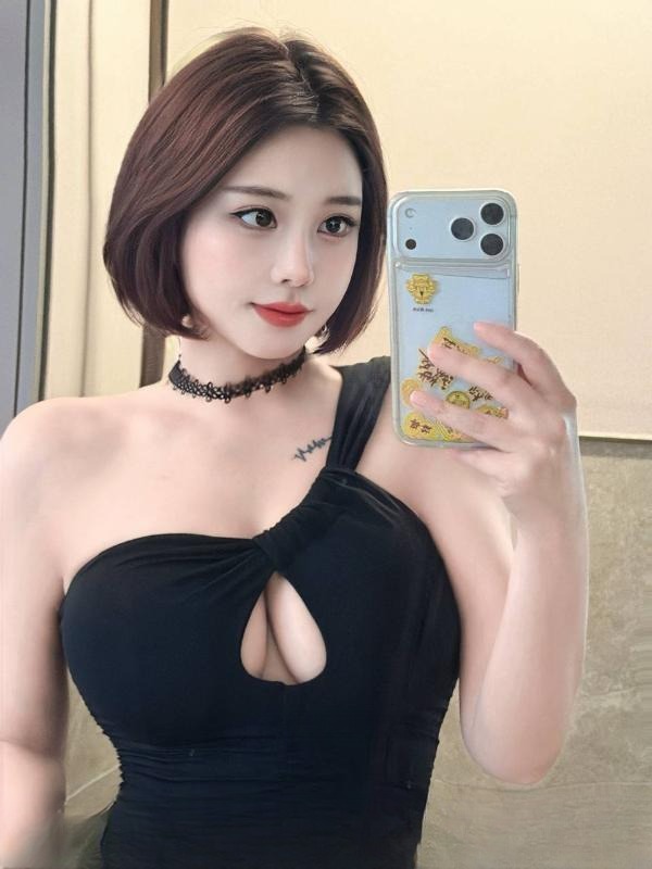 拱墅巨乳颜值服务妹子 图 2