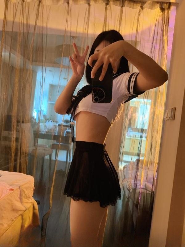 张言小姐姐 图 2