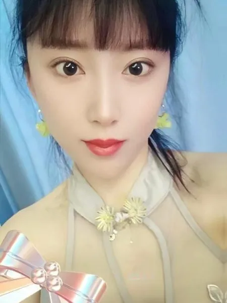 滨江大屁股少妇鑫鑫