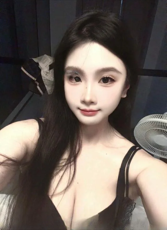 南城舌吻小爱 图 4