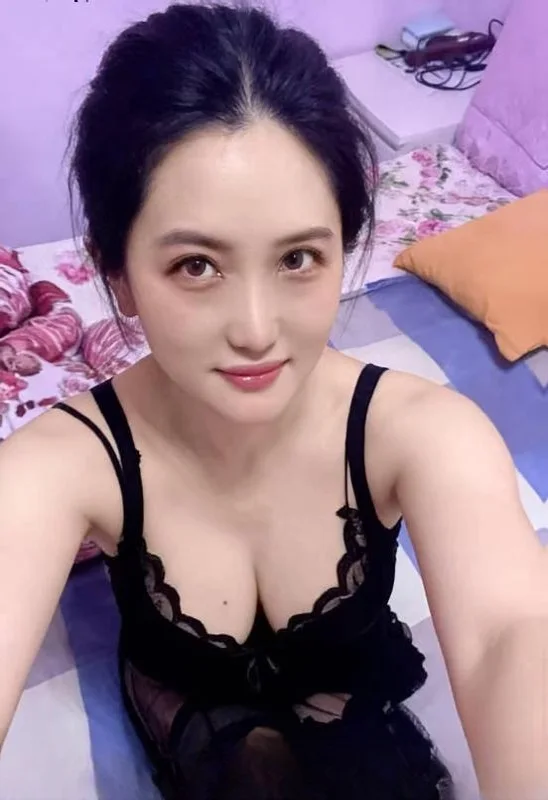 不限次的骚妇