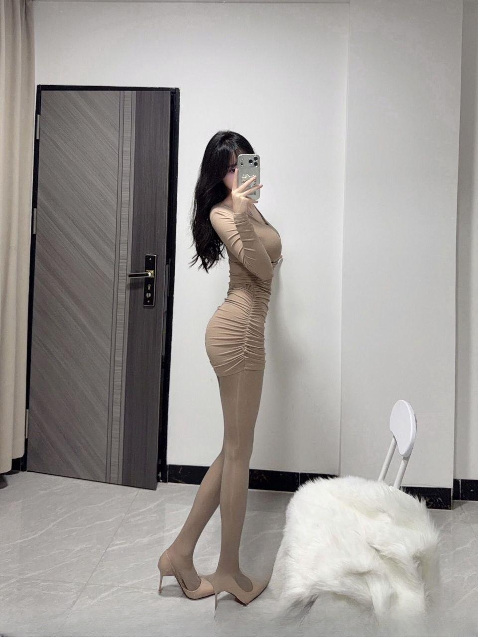 肤白貌美大长腿御姐 图 3