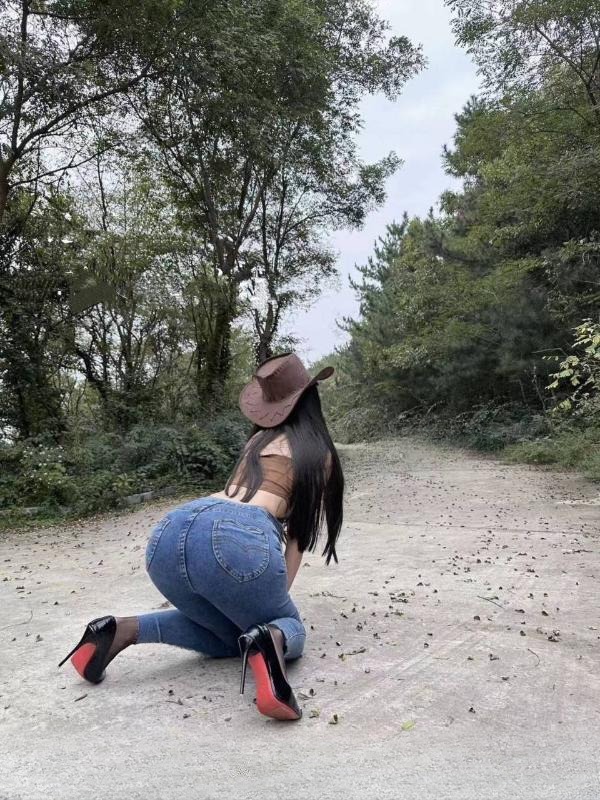 温柔体贴风骚服务嫩妹 图 2