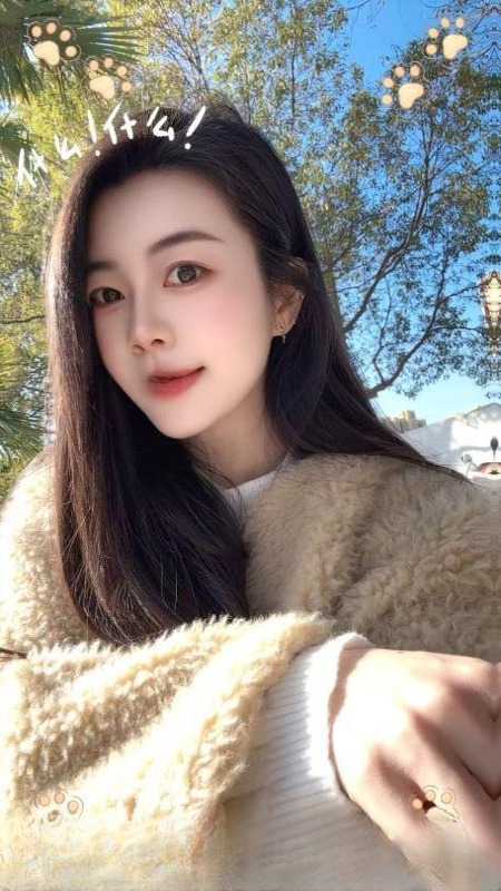 性感悦悦小美女