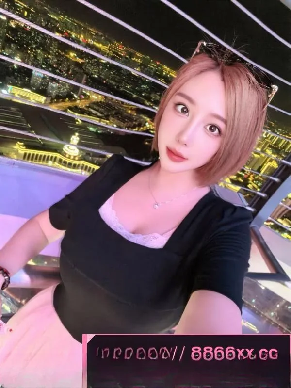 性感肤白小妖精 图 3