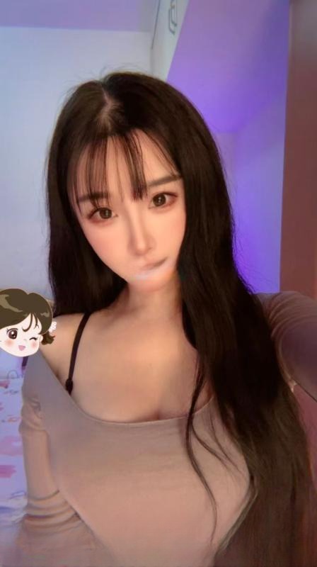 翘臀乐乐小女友