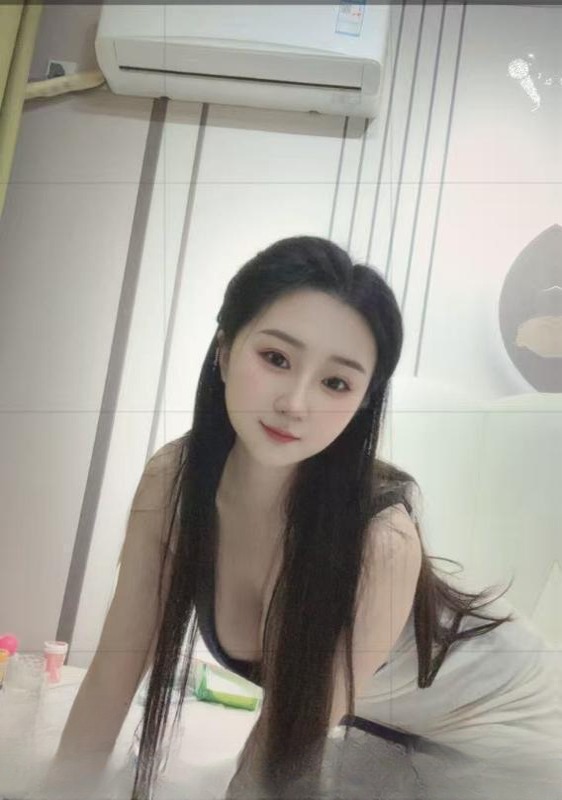 蛇腰大奶小骚妇 图 2