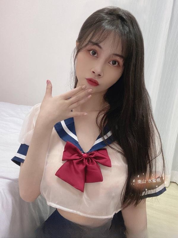 南山水蜜桃大白兔