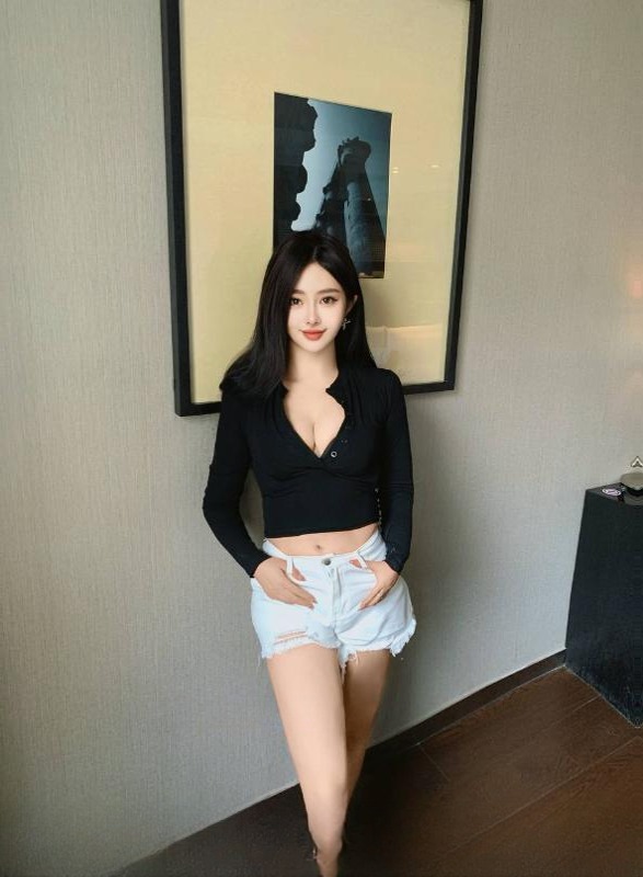 娇嫩欲滴颜值女友老师 图 3