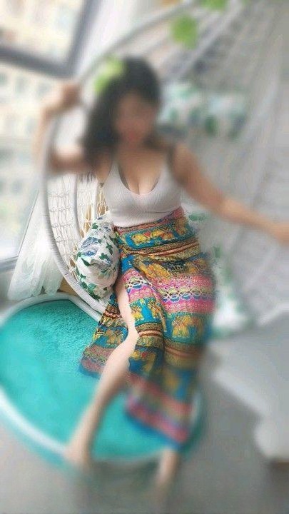 服务系的骚姐姐 图 2