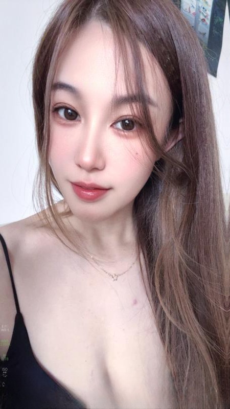 南开大胸美臀西雅
