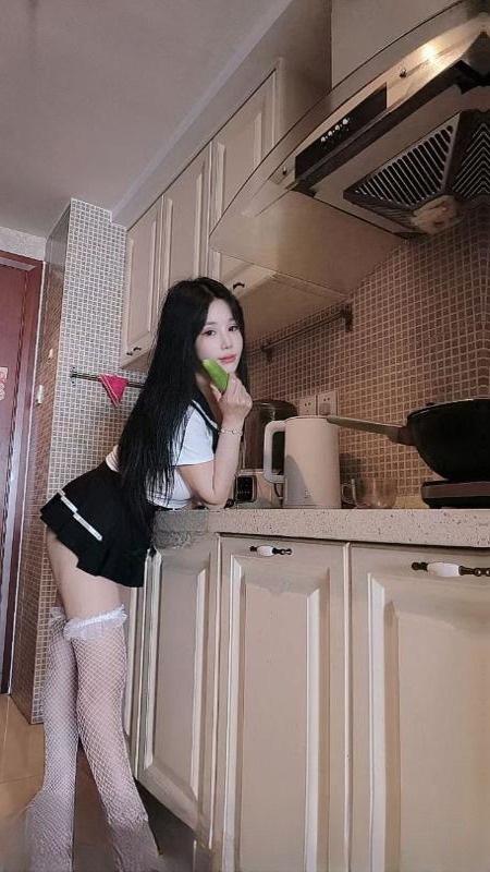 南站白嫩妹妹 图 2