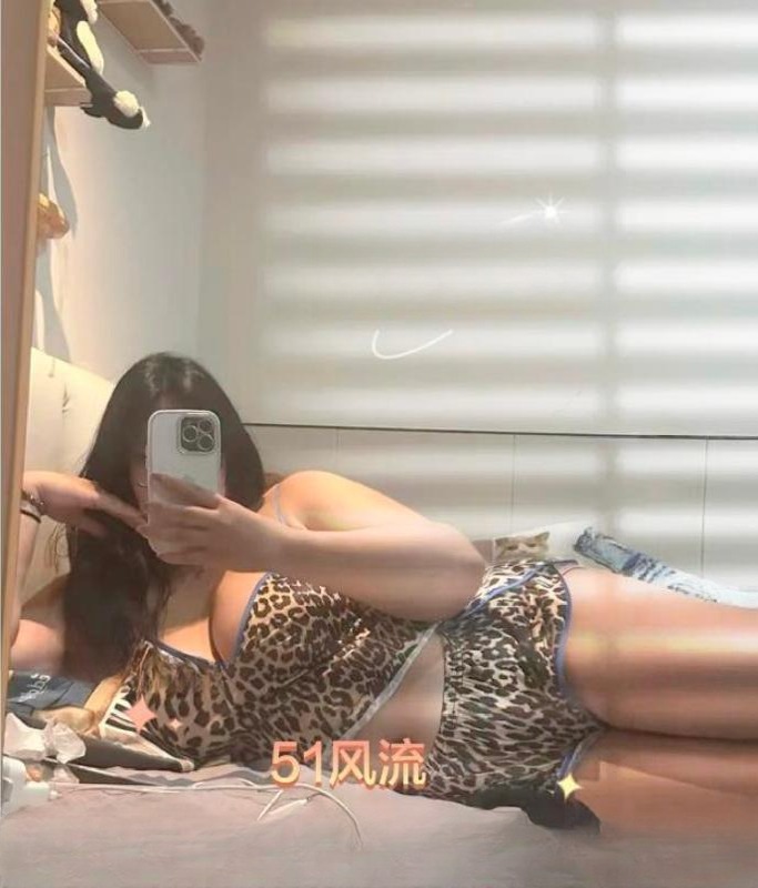 丰臀巨乳bbw回归 图 2